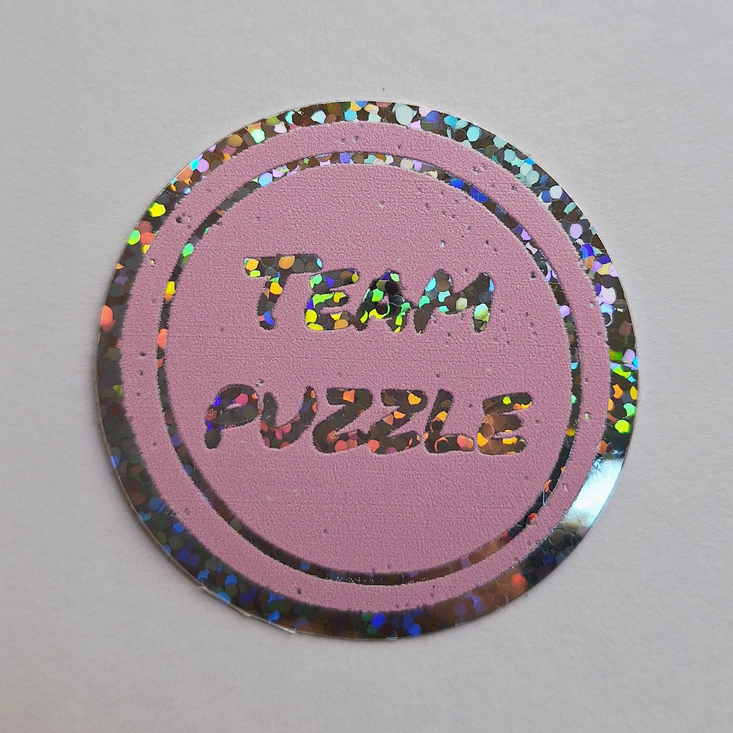 sticker holographique team puzzle pièce rapportée